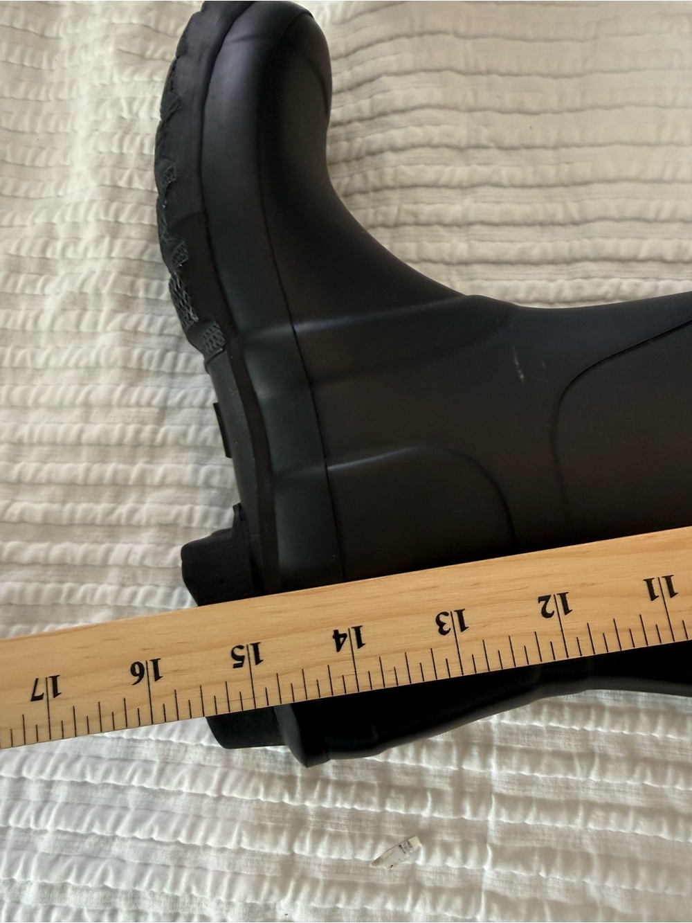 Hunter Black Tall Rain Boots EUC 1019 - Picture 4 of 12